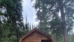 Classic Cabin | Exterior