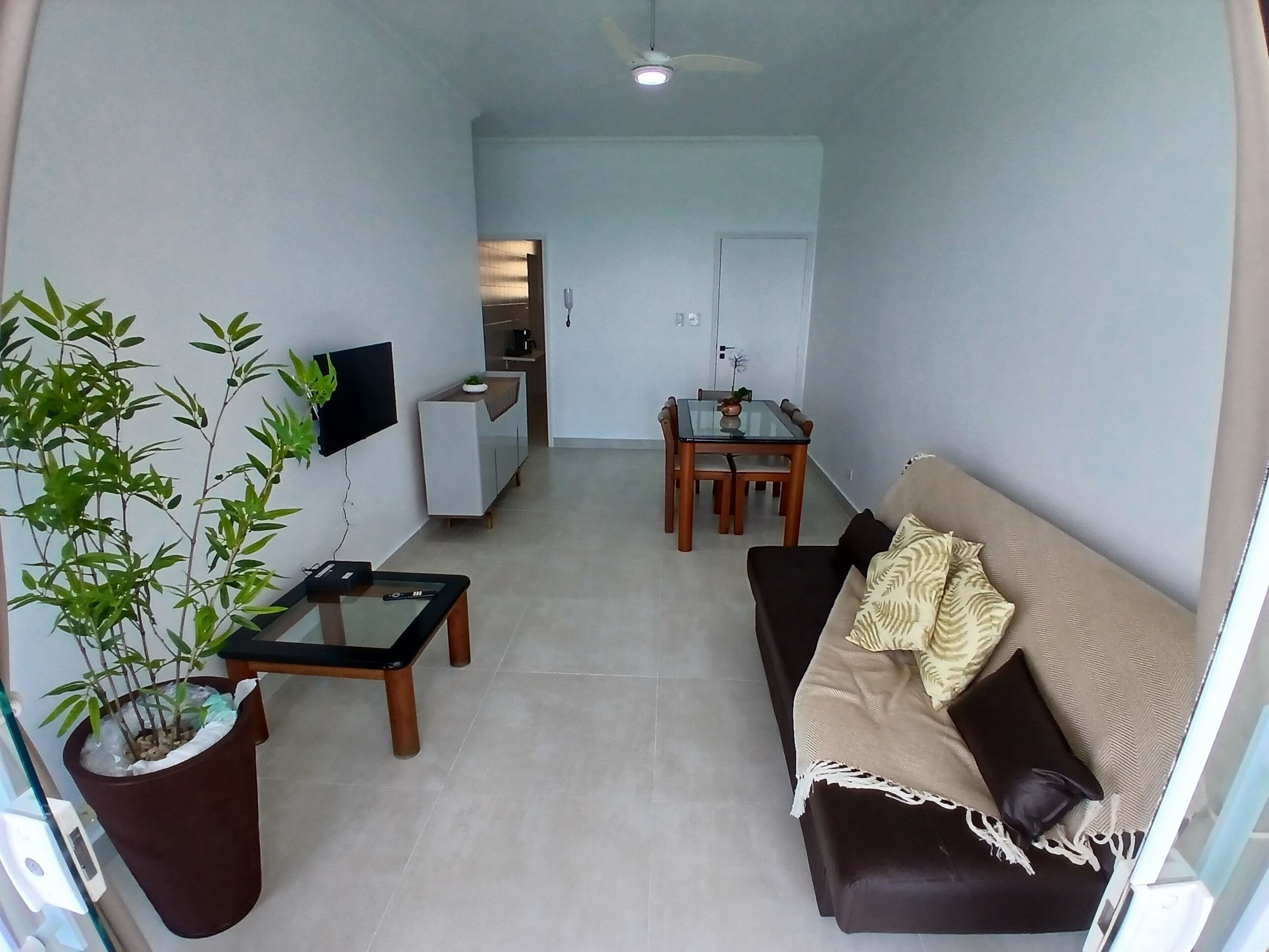 Deluxe Apartment, Balcony, Beach View | Living area