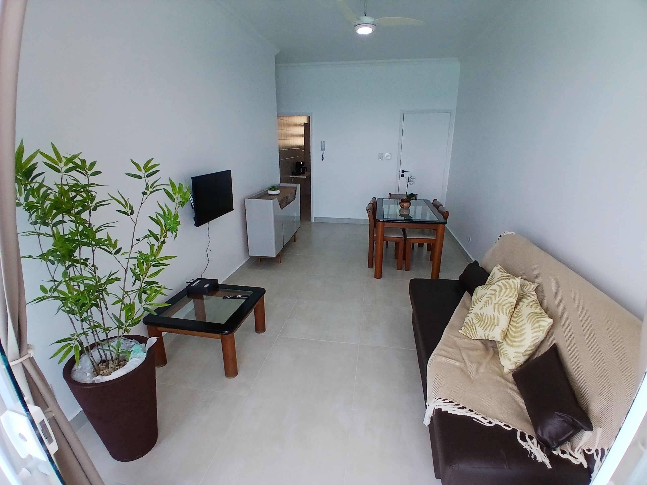 Deluxe Apartment, Balcony, Beach View | Living area