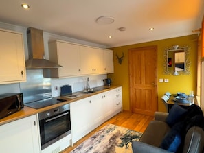 Private kitchen - Bothan Beag (South Uist)