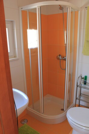 Unclassified image, 5 of 9, button - Vrbo Property (Castelo Branco)