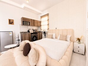 Junior Apartment, Balcony, City View | WiFi (free) - Elroi Studio Loft (Kampala)