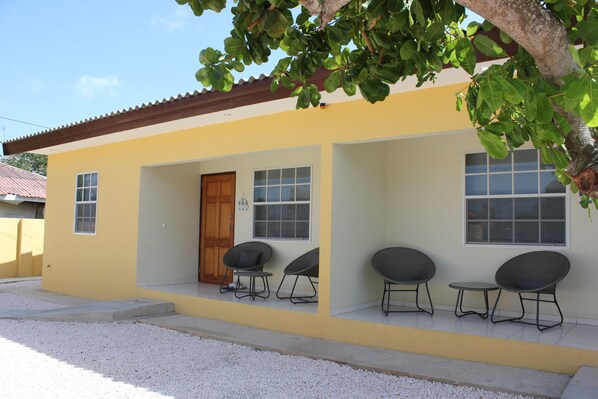 Terrace/patio - Quiet & Central Curaçao | 2-Bedroom Home Near the Beach (Willemstad)