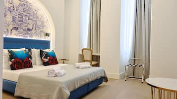 Classic Studio | In-room safe, laptop workspace, blackout curtains, soundproofing