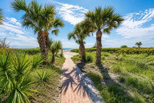 Sanibel Beach Club 