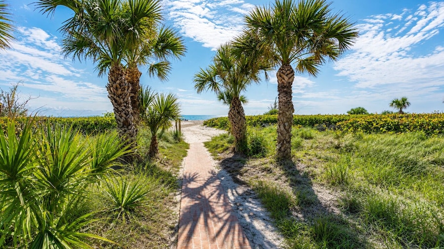 Sanibel Beach Club