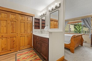 Bathroom - 2BR Breckenridge Retreat | River Views, Pool & Hot Tubs Near Ski Lift (Breckenridge)