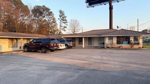 Exterior - georgian matel (Columbus)