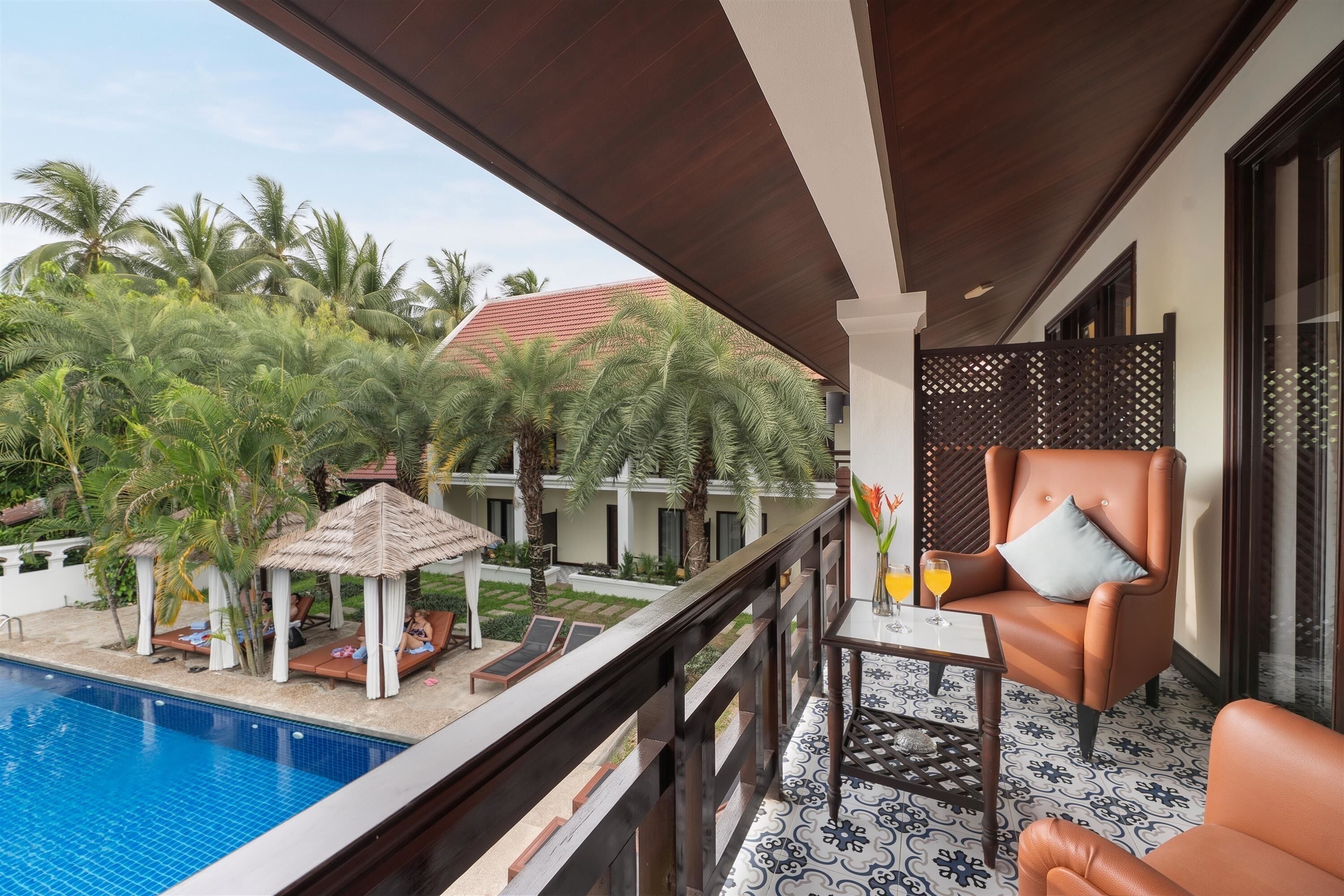 Luxury Suite, Pool View