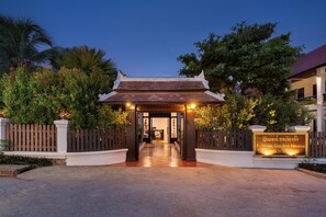 Unclassified image, 5 of 44, button - La Palm Luang Prabang (Luang Prabang)