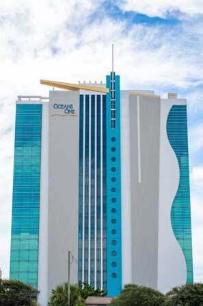 Oceans One Resort featuring a sleek, modern high-rise design. - Panaromic 2 /2 Condo, End Unit, Glass Wrapped, Highly Sought-after Floor Plan (Myrtle beach)