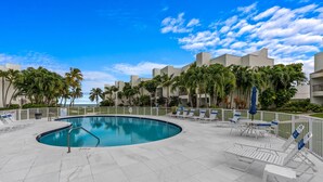 House | 2 bedrooms - Sandbar Serenade Private Beach Heated Pool Key Colony Beach (Key Colony Beach)