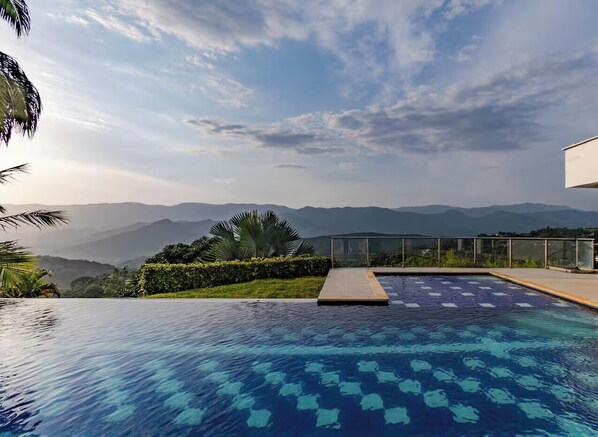 Pool - Súper Casa Para 26 con la Mejor Vista Anapoima! (Anapoima)