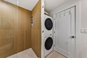 House (Multiple Bedrooms) | Property amenity