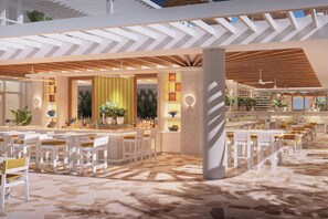 Outdoor dining - Luxury King Bungalow + Onsite Pool | 0.8 Mi to Miami Botanical Garden (Miami Beach)