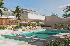 Pool - Luxury King Bungalow + Onsite Pool | 0.8 Mi to Miami Botanical Garden (Miami Beach)