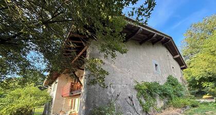 Les Sources du Salève, a peaceful bed-and-breakfast in Neydens, between Annecy and Geneva