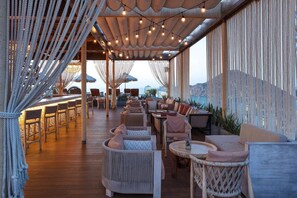 Unclassified image, 5 of 47, button - Comfort and Relaxation! Oceanfront, Infinity Pool, Pet-friendly, Free Parking! (Cabo San Lucas)