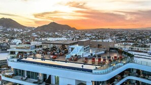 Unclassified image, 3 of 40, button - Blissful Getaway! Sunset View, Swimming Pools, Pet-friendly, Beachfront! (Cabo San Lucas)