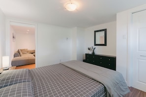 Room - A quiet, fully equipped apartment located a 10-minute walk from Mascouche Nature Park (Mascouche)
