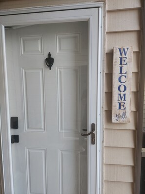 Exterior detail - Cozy 2-bedroom condo in beautiful Surfside Beach with AC (Surfside Beach)