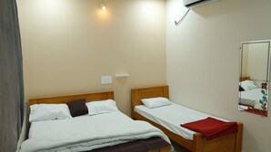Laptop workspace, iron/ironing board, WiFi (free)