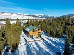 Exterior - Rustic/Modern Cabin with spacious deck, near Rocky Mtn Nat'l Park, Lake & Skiing (Grand Lake)