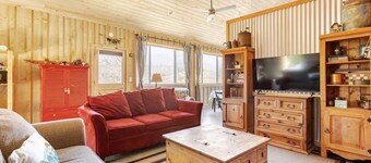 Breezy Outlook - Mountain View Cabin