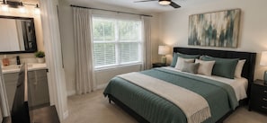 Room - Spacious 6-bedroom entire duplex half a mile from historic downtown Mckinney (McKinney)