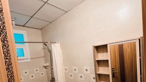 Bathroom - Palm Residence retreat in Paje (Paje)