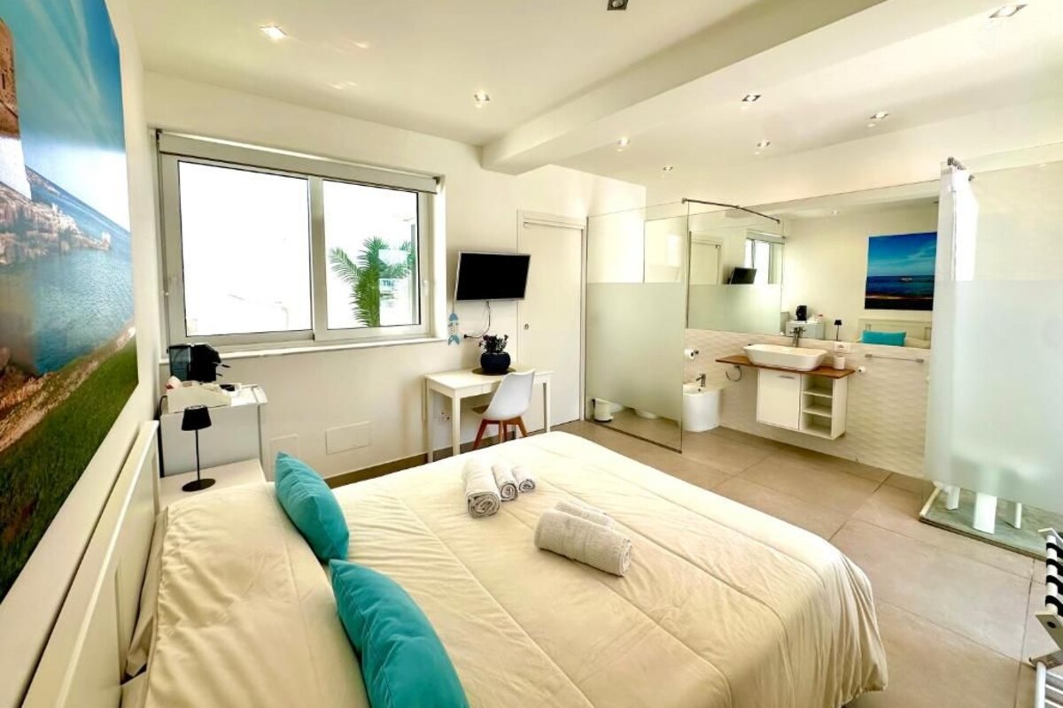 Desk, iron/ironing board, free WiFi