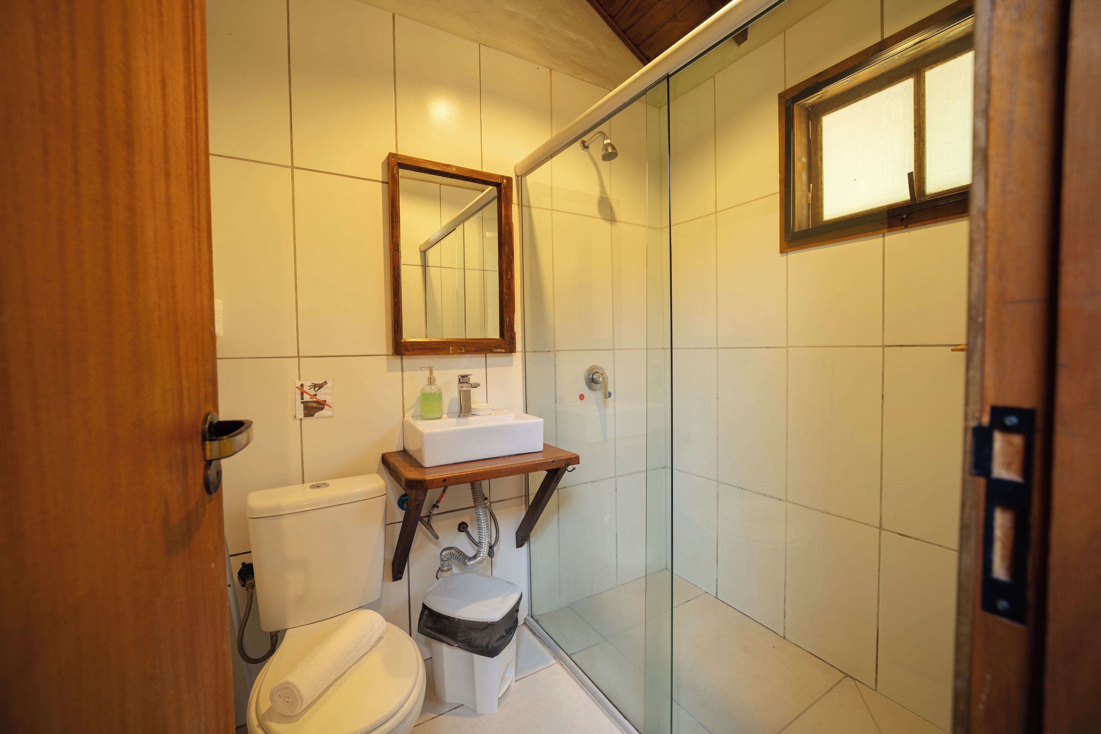 Comfort Triple Room | Bathroom