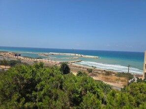 Beach - Enjoy the beach view (Baabda)