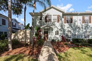 Exterior - 4 BD/ 3 BA/ Lucaya Village (9-108) (Kissimmee)