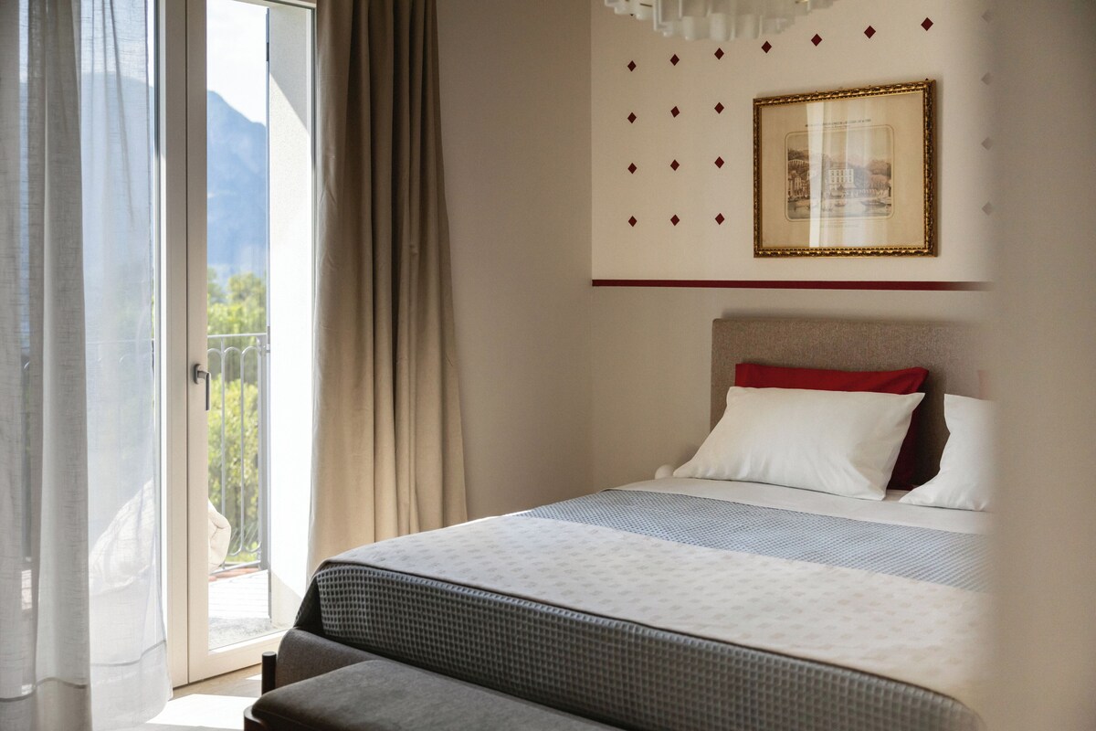 In-room safe, blackout curtains, free WiFi