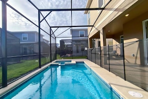 Outdoor pool - New 6BR Family Villa with Private Pool & Game Loft near Kissimmee (Kissimmee)