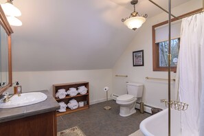 Whirlpool, Haartrockner, Bidet, Handtücher