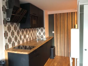 Private kitchen - Studio apartment with a breathtaking view of Strasbourg Cathedral (Strasbourg)