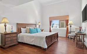 Internet, bed sheets - Ocean Drive at Silver Strand Beach (Oxnard)