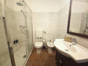 Bathroom - A charming apartment right in the heart of Palermo, equipped with all the amenities. (Palermo)