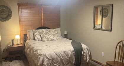 Welcome to a charming 2-bedroom home with convenient covered parking in Seymour.