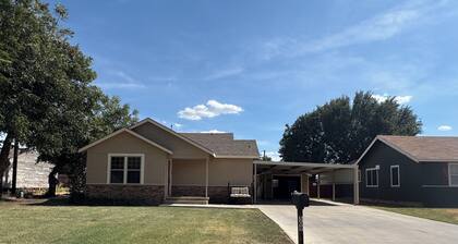 Welcome to a charming 2-bedroom home with convenient covered parking in Seymour.
