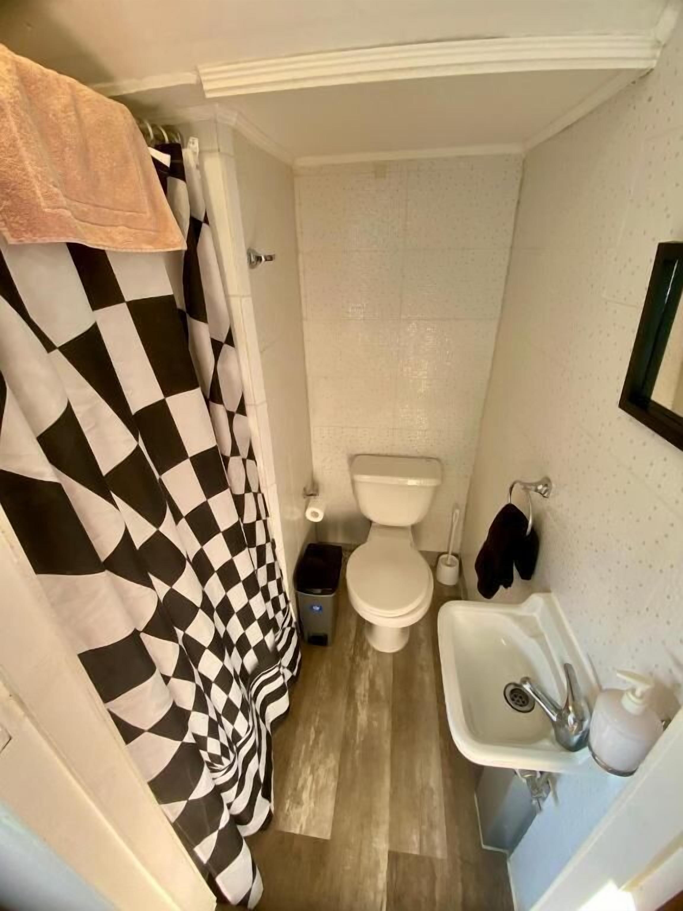 Double Room, Private Bathroom | Bathroom