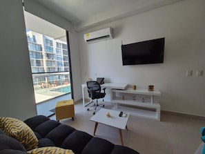 Living area - Cozy 1-bedroom apartment with AC in peaceful Santa Marta (Santa Marta)