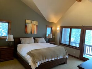 Room - 5-10 min walk to lifts. Luxury home in Winter Park (Winter Park)