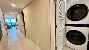 Interior - Sanibel Surfside 117 - Gulf front corner unit - All new - Sunrises & Sunsets & Gulf Views Galore! (Sanibel)