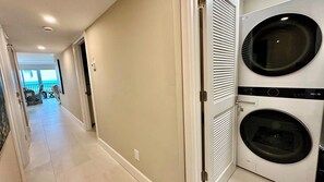 Interior - Sanibel Surfside 117 - Gulf front corner unit - All new - Sunrises & Sunsets & Gulf Views Galore! (Sanibel)