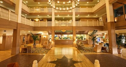 Vero Beach | Relaxing Beach Retreat | Pool + Beach
