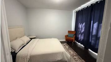 2 chambres, fer et planche à repasser, Wi-Fi gratuit, draps fournis
