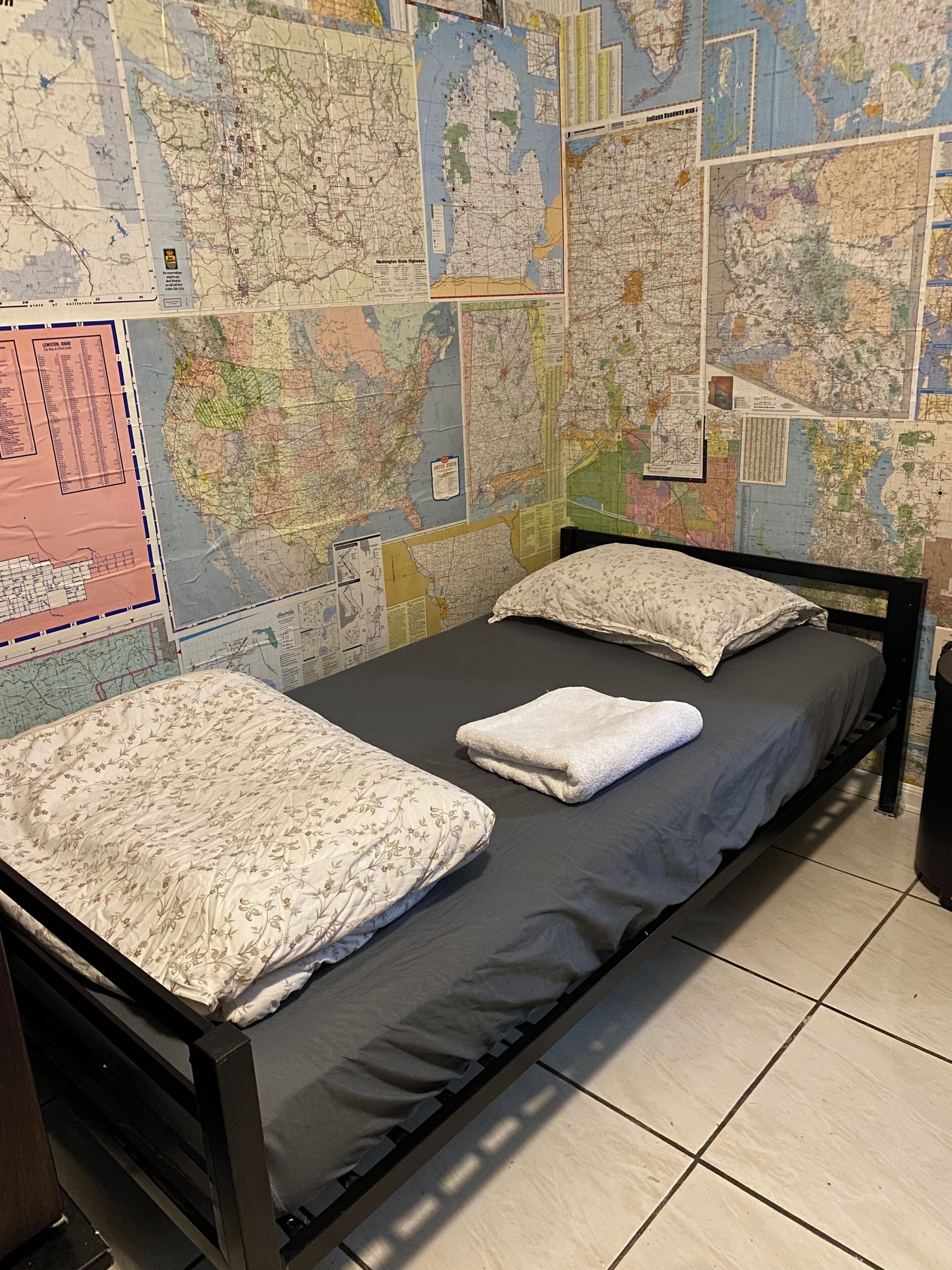 Junior Shared Dormitory, Mixed Dorm